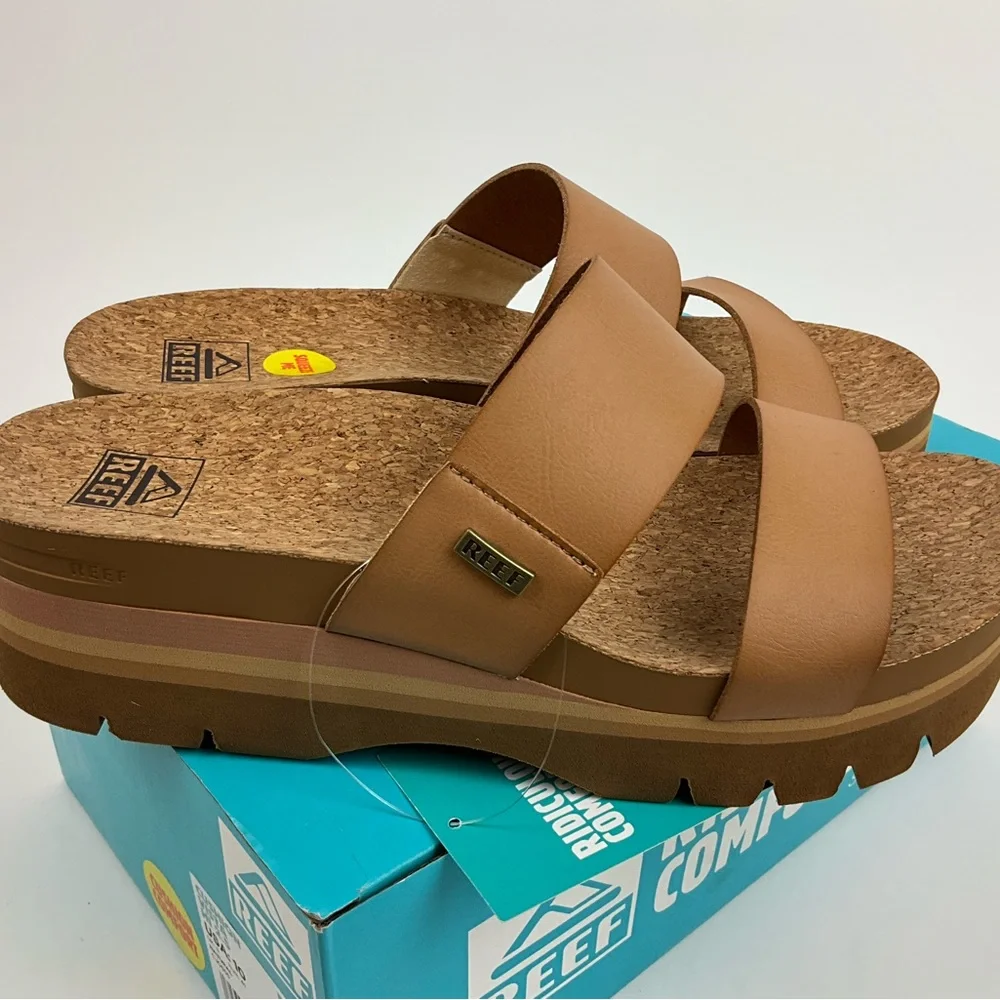 Reef Cushion Vista Hi Size 10 NIB